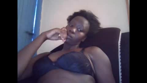Snapshot of lizzie2020 chatting on May 23, 2026, 7:35 am lizzie2020 online show from May 23, 2026, 7:35 am