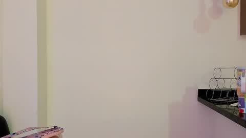 lizzie_williamss online show from November 25, 2025, 3:28 am