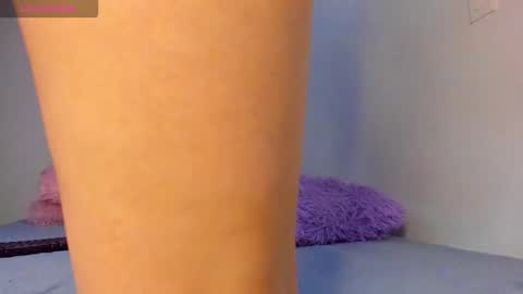 Snapshot of lizzy__1 chatting on December 18, 2025, 2:50 am lizzy online show from December 18, 2025, 2:50 am