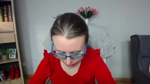 Lizzy online show from May 18, 2026, 4:18 am