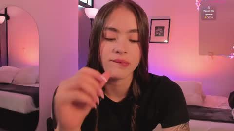 Snapshot of lizzycolins chatting on June 21, 2026, 6:10 pm Lizzy Colins online show from June 21, 2026, 6:10 pm