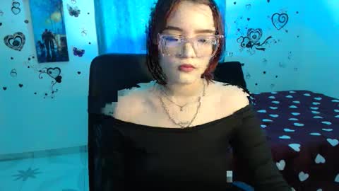 Snapshot of lizzyroses chatting on February 21, 2025, 12:28 pm Elizabeth but call me Lizz online show from February 21, 2025, 12:28 pm