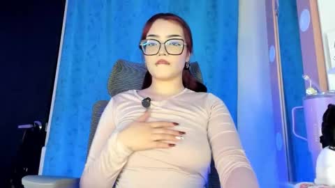 Snapshot of lizzyroses chatting on February 20, 2026, 1:55 pm Elizabeth but call me Lizz online show from February 20, 2026, 1:55 pm