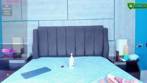 LizzySato online show from November 20, 2025, 8:52 pm