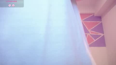 lizzysnow online show from October 22, 2025, 1:06 am