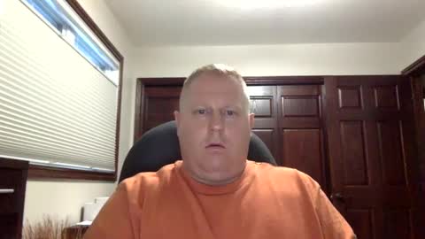 Snapshot of lkn4fun32 chatting on January 6, 2025, 4:02 pm lkn4fun32 online show from January 6, 2025, 4:02 pm