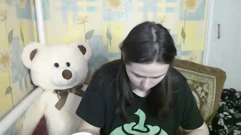 Snapshot of llevella chatting on November 2, 2025, 11:23 am Sevy online show from November 2, 2025, 11:23 am