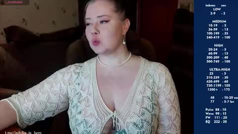 Lia online show from March 3, 2026, 5:52 pm