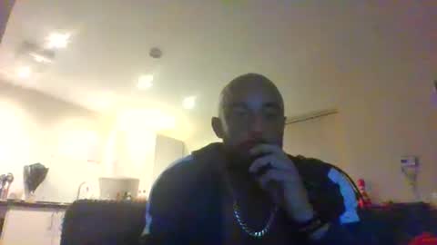 Leon online show from September 27, 2025, 7:30 pm