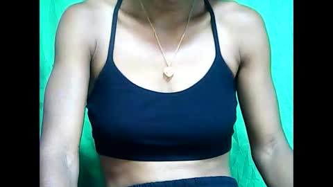 llouisse online show from April 15, 2026, 3:41 pm