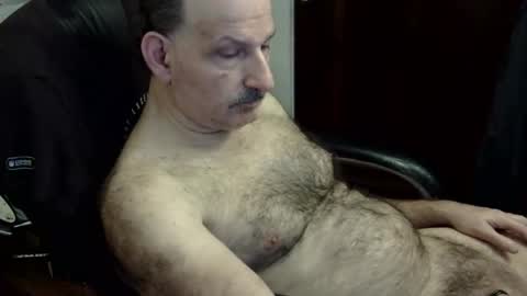 loades182025 online show from January 15, 2026, 3:55 am