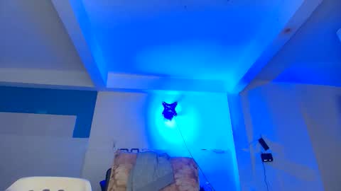 edwin online show from April 17, 2026, 3:53 am