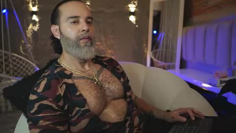 logan_cardenas1 online show from June 12, 2026, 1:15 am