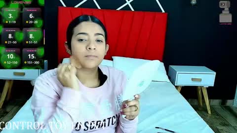 Snapshot of logan_chloe chatting on December 2, 2025, 11:48 am Logan and Chloe online show from December 2, 2025, 11:48 am