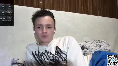 Snapshot of logan_mett chatting on October 28, 2025, 5:26 pm Logan online show from October 28, 2025, 5:26 pm