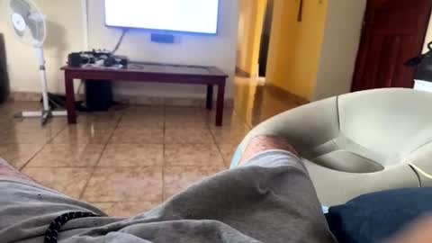 Snapshot of logandaimond chatting on November 23, 2025, 3:34 pm logandaimond online show from November 23, 2025, 3:34 pm