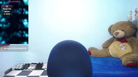 Snapshot of loganevans8 chatting on March 6, 2026, 6:37 pm Logan online show from March 6, 2026, 6:37 pm