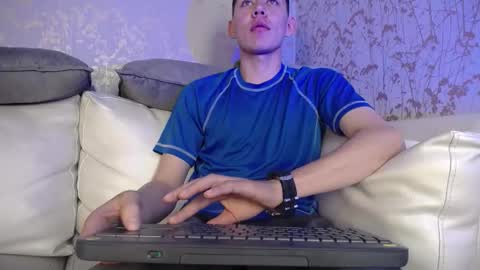 Loganfoster  online show from November 25, 2025, 8:31 pm