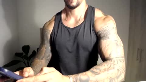 Snapshot of loganhod chatting on May 3, 2026, 5:13 am Logan Wolfp online show from May 3, 2026, 5:13 am
