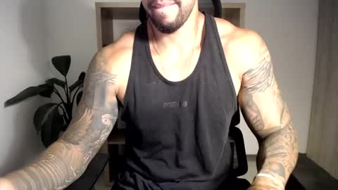 Snapshot of loganhod chatting on May 15, 2026, 5:03 am Logan Wolfp online show from May 15, 2026, 5:03 am