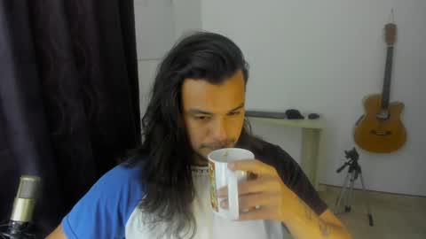 Snapshot of loganhot22 chatting on January 3, 2025, 9:36 pm Logan online show from January 3, 2025, 9:36 pm