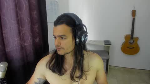 Snapshot of loganhot22 chatting on February 17, 2025, 5:10 pm Logan online show from February 17, 2025, 5:10 pm