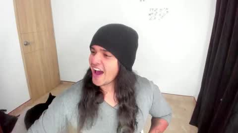 Snapshot of loganhot22 chatting on February 2, 2026, 2:21 am Logan online show from February 2, 2026, 2:21 am