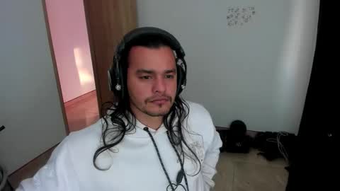 Snapshot of loganhot22 chatting on March 1, 2026, 10:01 pm Logan online show from March 1, 2026, 10:01 pm