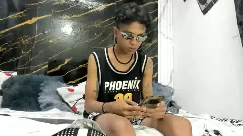 Snapshot of loganjhonson18 chatting on May 7, 2026, 5:46 am loganjhonson18 online show from May 7, 2026, 5:46 am