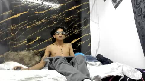 Snapshot of loganjhonson18 chatting on May 18, 2026, 1:17 pm loganjhonson18 online show from May 18, 2026, 1:17 pm