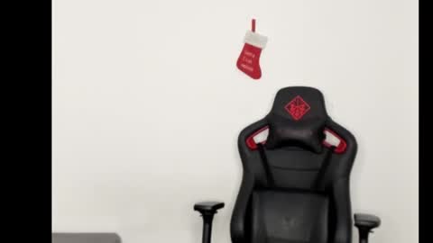 Snapshot of logannick chatting on December 2, 2024, 7:58 am Logan online show from December 2, 2024, 7:58 am