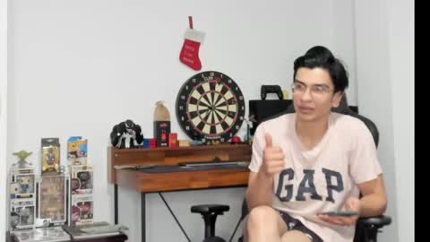 Snapshot of logannick chatting on January 29, 2025, 8:40 am Logan online show from January 29, 2025, 8:40 am