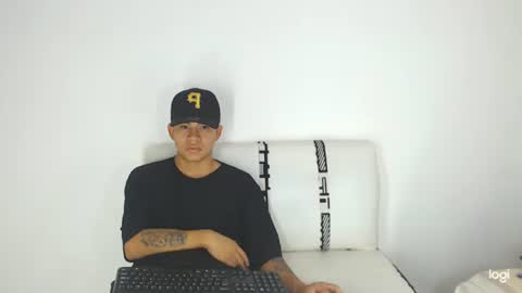 logannthh online show from February 3, 2025, 8:35 am