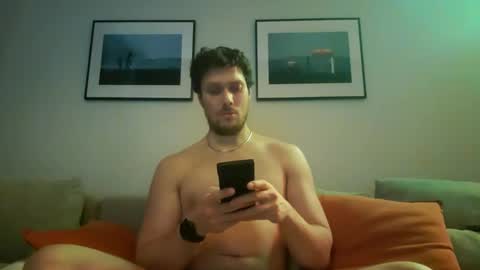 Icelandick online show from December 13, 2024, 7:10 pm