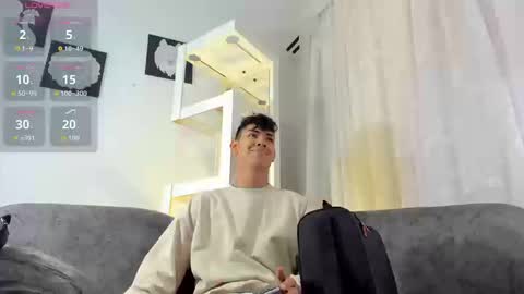 logantwink18 online show from September 17, 2025, 1:13 pm