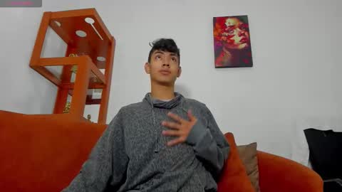 logantwink18 online show from September 21, 2025, 11:45 am