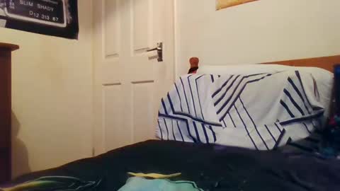 Snapshot of logmog chatting on December 19, 2024, 1:50 am Logmog online show from December 19, 2024, 1:50 am