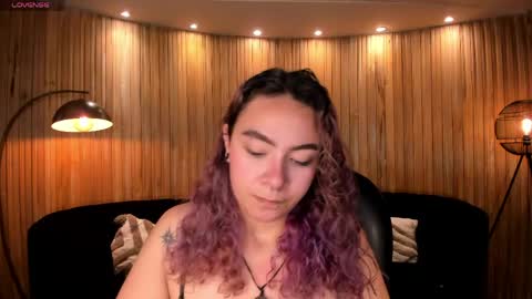 Loise online show from May 23, 2026, 7:07 pm
