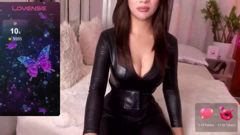 Mistress L online show from November 13, 2025, 5:06 am