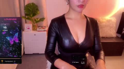 Mistress L online show from May 13, 2026, 8:27 pm