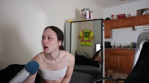 Snapshot of lokeyho chatting on January 13, 2026, 11:43 pm Xrma zir-ma online show from January 13, 2026, 11:43 pm