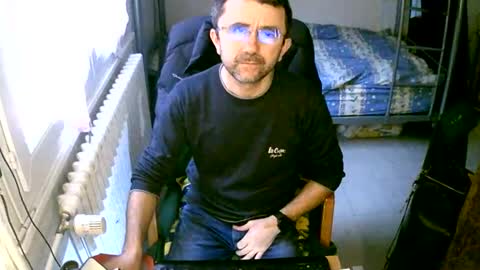 Snapshot of lokoum39 chatting on January 8, 2025, 12:15 pm lokoum39 online show from January 8, 2025, 12:15 pm