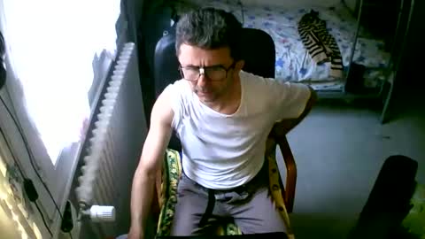 Snapshot of lokoum39 chatting on November 1, 2025, 12:29 pm lokoum39 online show from November 1, 2025, 12:29 pm