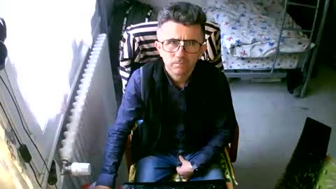 Snapshot of lokoum39 chatting on November 9, 2025, 11:52 am lokoum39 online show from November 9, 2025, 11:52 am