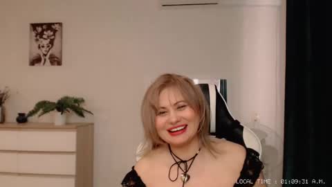  Lola  online show from February 28, 2025, 8:09 am