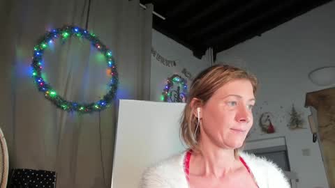 Snapshot of lola_belgium chatting on December 27, 2024, 6:53 pm lola_belgium online show from December 27, 2024, 6:53 pm