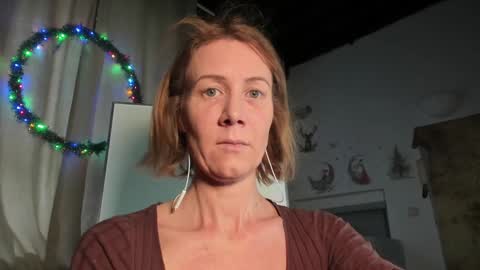 Snapshot of lola_belgium chatting on January 19, 2025, 2:49 pm lola_belgium online show from January 19, 2025, 2:49 pm