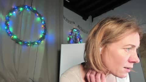 Snapshot of lola_belgium chatting on January 19, 2025, 7:04 pm lola_belgium online show from January 19, 2025, 7:04 pm
