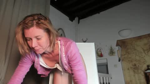 Snapshot of lola_belgium chatting on January 30, 2025, 8:21 pm lola_belgium online show from January 30, 2025, 8:21 pm
