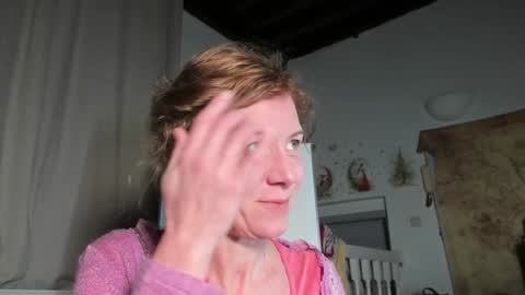 Snapshot of lola_belgium chatting on February 6, 2025, 5:30 pm lola_belgium online show from February 6, 2025, 5:30 pm